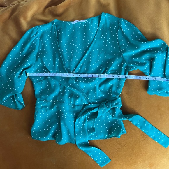 3/$12 Green wrap top with white polka dots from BB Dakota - Picture 9 of 9